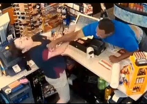 Homem soca caixa de loja por causa de 41 centavos